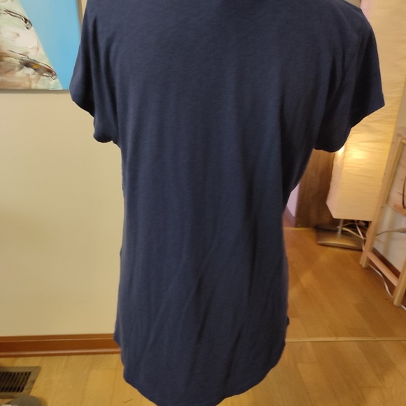 Gorgeous Luck Design Top with beautiful embroidered Design- sz M - Picture 2 of 3